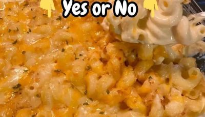 CREAMY BAKED MAC AND CHEESE