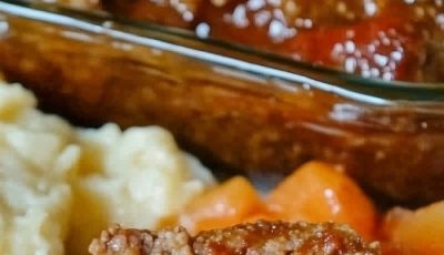 meatloaf with a tomato beef sauce