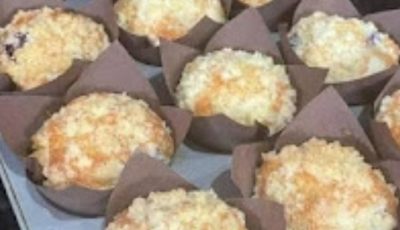Blueberry Crumble Muffins