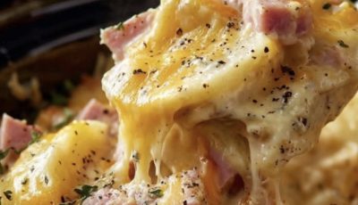 Slow Cooker Cheesy Ham and Potato Casserole