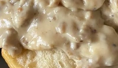Sausage Gravy and Biscuits