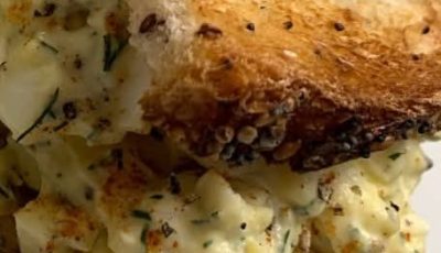 THE ULTIMATE CREAMY EGG SALAD SANDWICH
