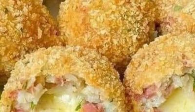 Rice ball with cheese & pepperoni