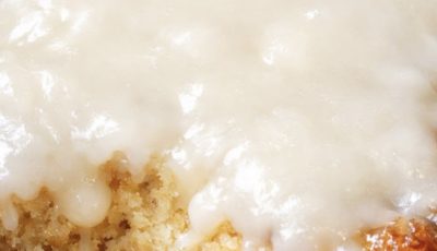 5-Ingredient Slow Cooker Carrot Cake with Thick White Glaze: A No-Oven Wonder