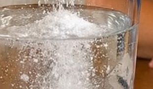 Older adults: simple ways to enhance daily water intake with magnesium to support better circulation