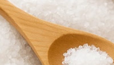 What Happens to Your Body When You Take a Pinch of Salt Before Bed? A Simple Habit Worth Trying